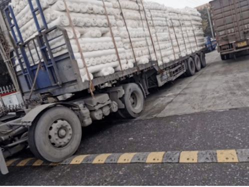 印染市场冰火两重天 上下游博弈下的行业困境